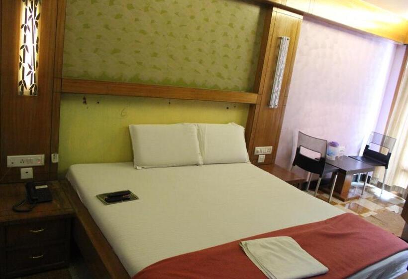 Отель Nk International