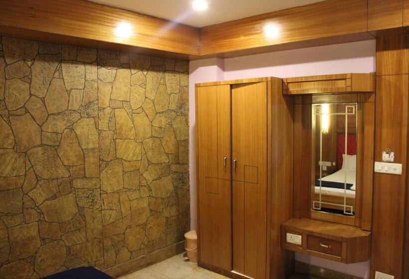 Отель Nk International