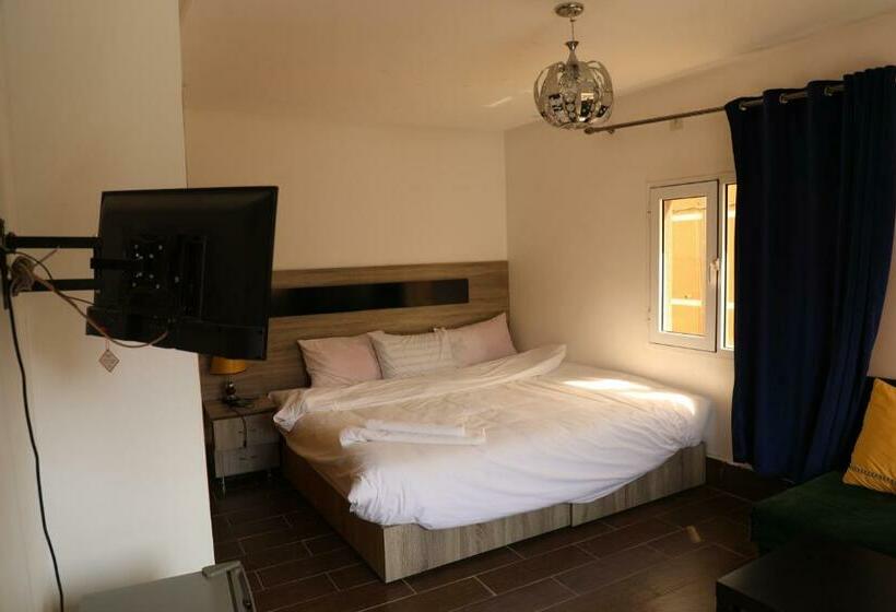 בית מלון כפרי Noon