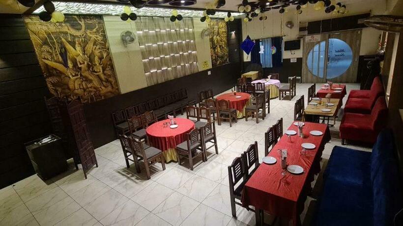 호텔 Oyo 83466  Kamal