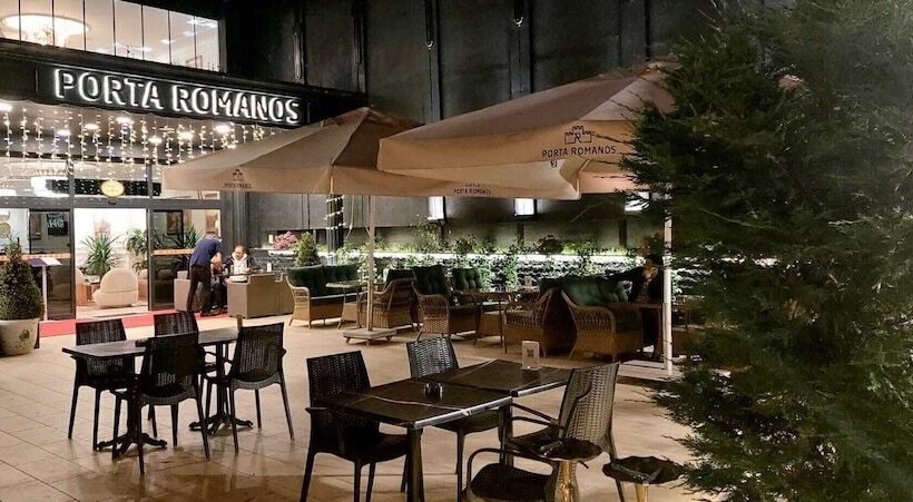 هتل Porta Romanos