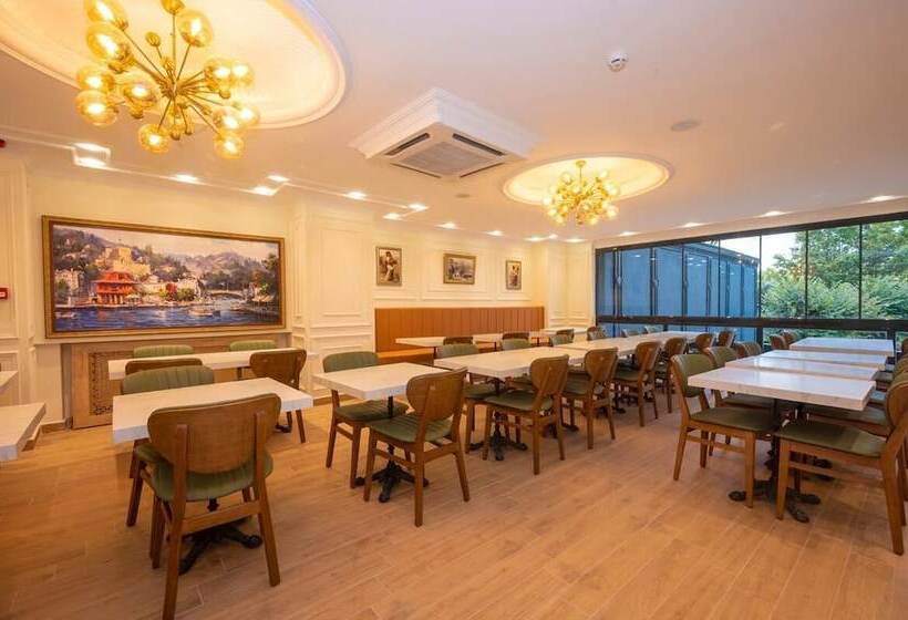 هتل Porta Romanos