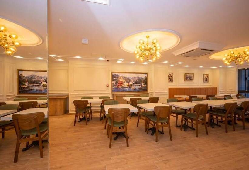 هتل Porta Romanos