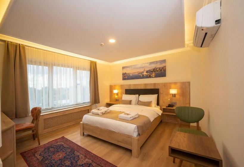 هتل Porta Romanos