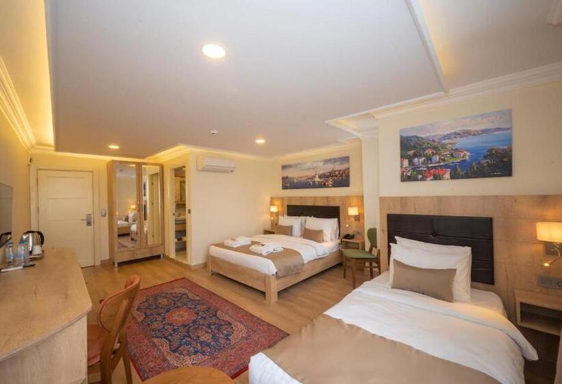 هتل Porta Romanos