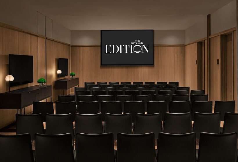 هتل The Reykjavik Edition