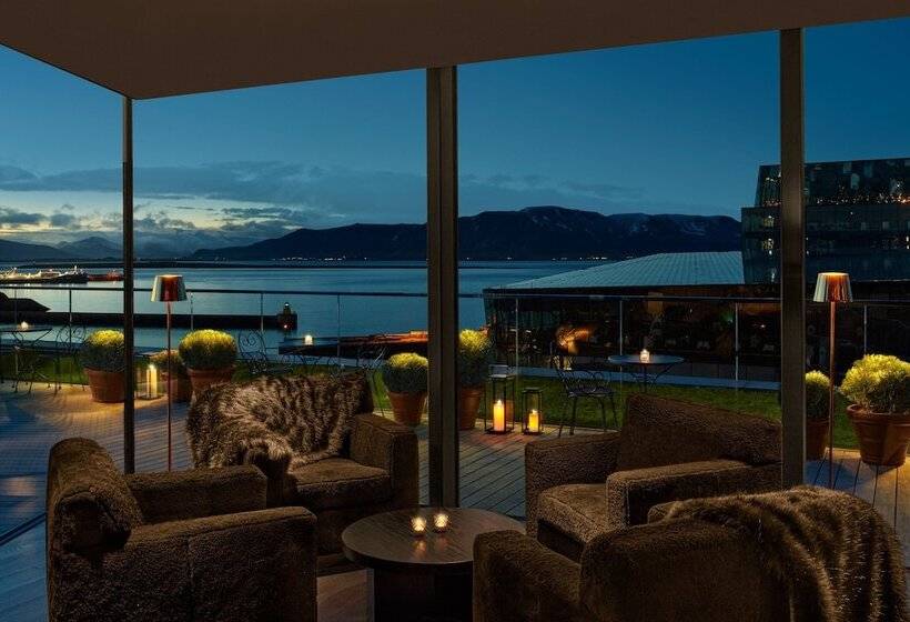 هتل The Reykjavik Edition