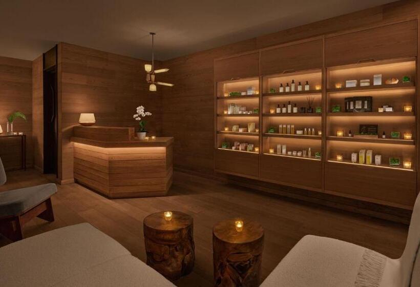 هتل The Reykjavik Edition