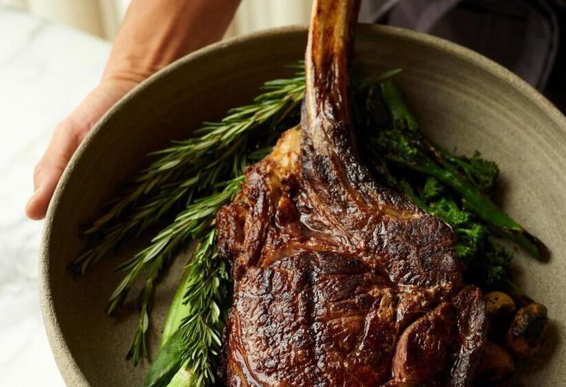 هتل The Reykjavik Edition