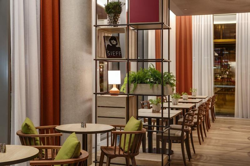 Intercityhotel Amsterdam Schiphol Airport