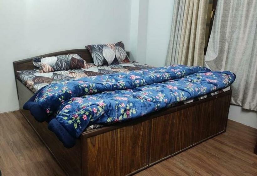 بنسيون Kailash View Sarahan