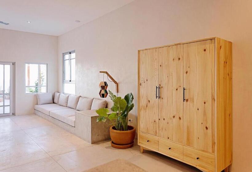 Topia Retreat Sunset Suite