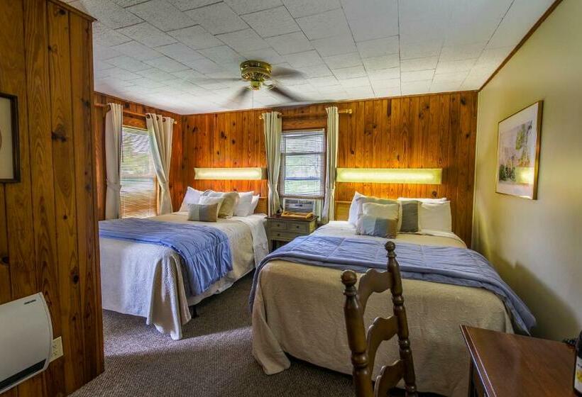 فندق صغير Mountainaire Inn And Log Cabins