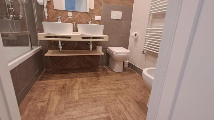 مبيت وإفطار Chez Tata    Scé Tatà