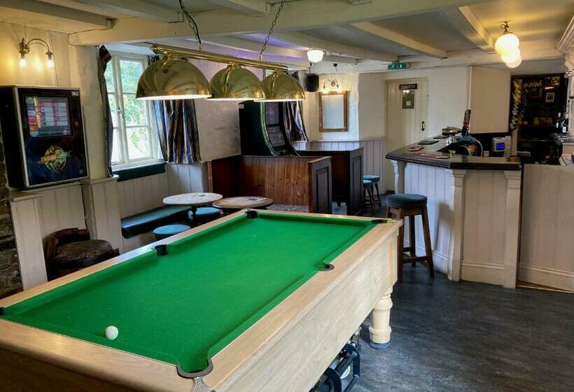 مبيت وإفطار The Eliot Arms