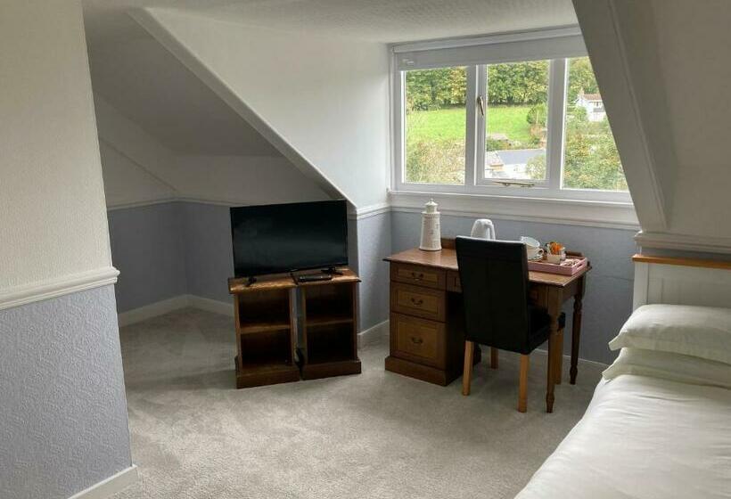 مبيت وإفطار The Eliot Arms