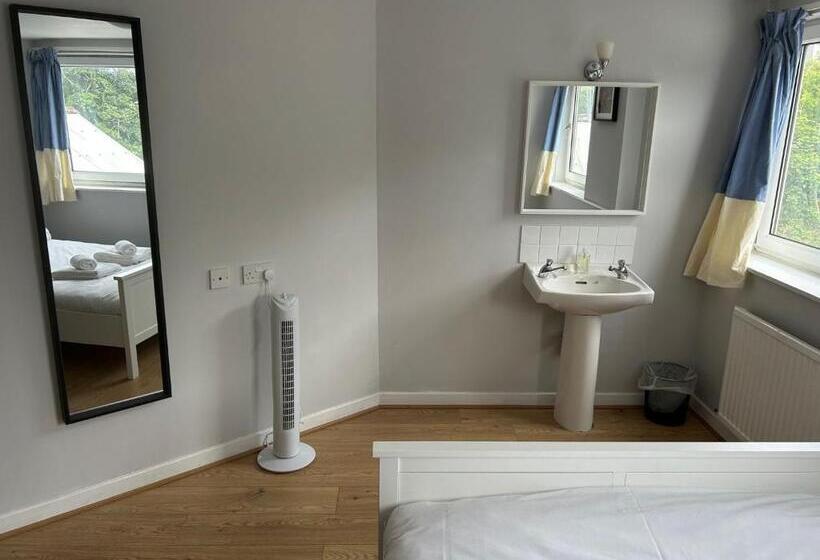 Broadford Backpackers Hostel