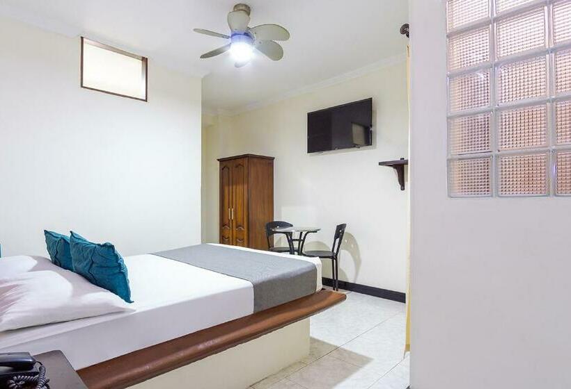 هتل Ayenda Bugatier