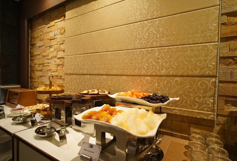 בית מלון כפרי Clarks Inn Purnea