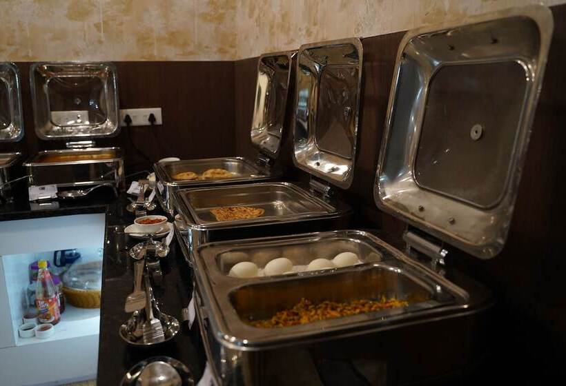 בית מלון כפרי Clarks Inn Purnea