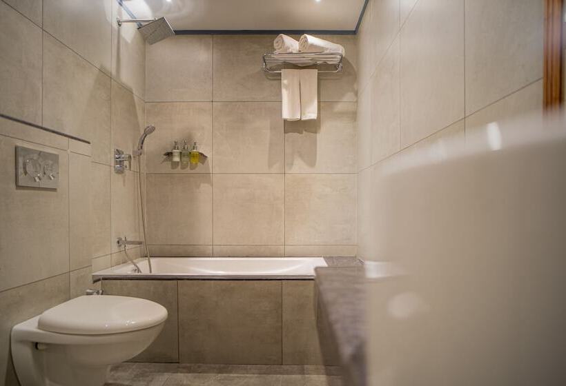 Coral Reef Hotel & Spa, Port Blair