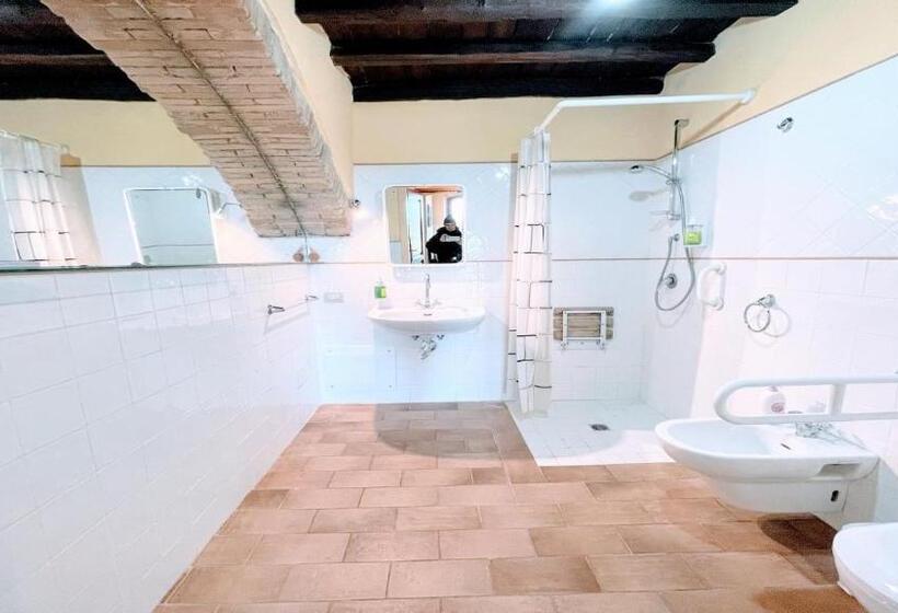 Отель Exclusive Pool Open All Year Spoleto Biofarm Slps 8 Village Shops, Bar1 Km 7