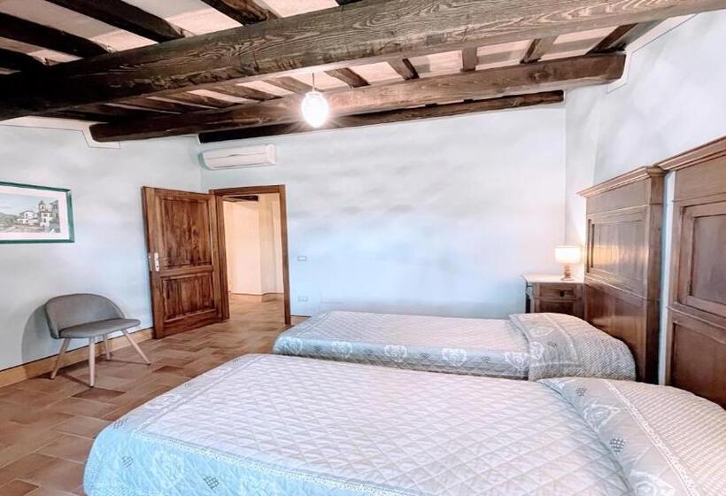 Отель Exclusive Pool Open All Year Spoleto Biofarm Slps 8 Village Shops, Bar1 Km 7