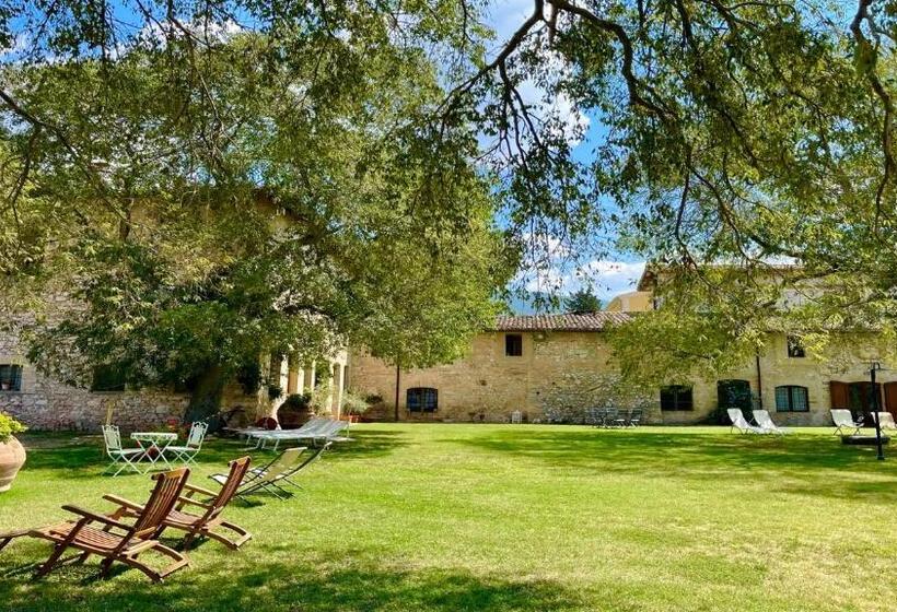 Отель Exclusive Pool Open All Year Spoleto Biofarm Slps 8 Village Shops, Bar1 Km 7
