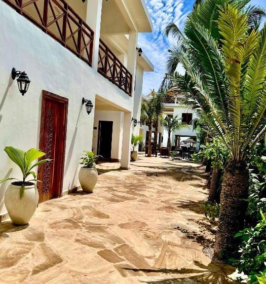 ホテル Karibu Beach Resort