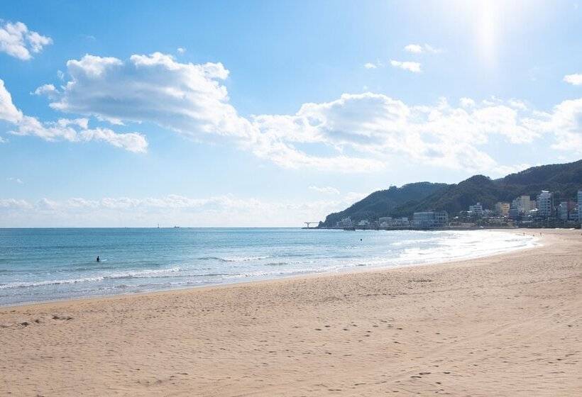 هتل Kenny Stay Busan Gijang