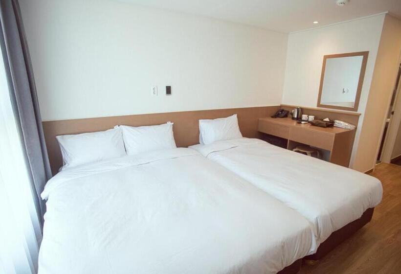 هتل Kenny Stay Busan Gijang