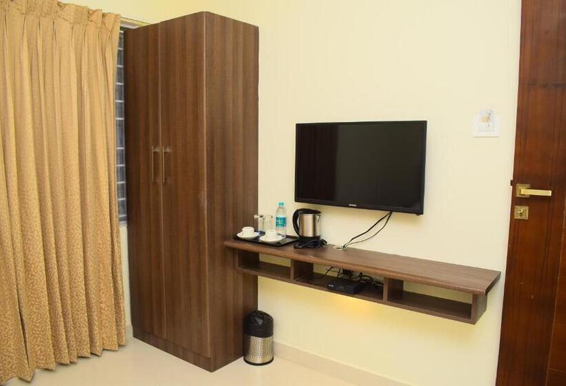 호텔 Kifa Residency