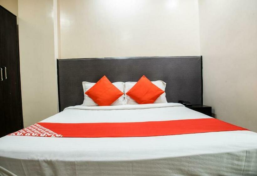 Отель Oyo Flagship 37810 Silver Oak