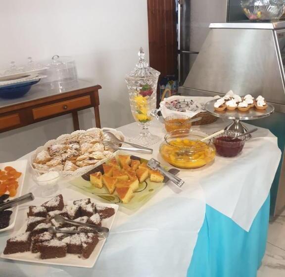 בית מלון כפרי Riviera Seaside