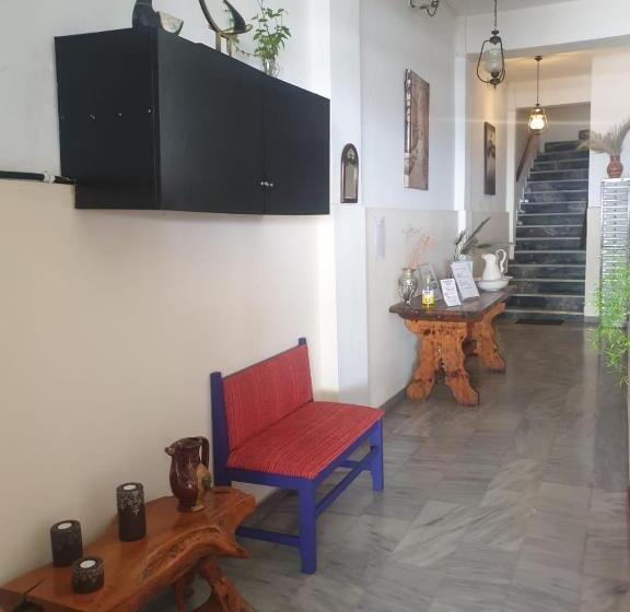 בית מלון כפרי Riviera Seaside