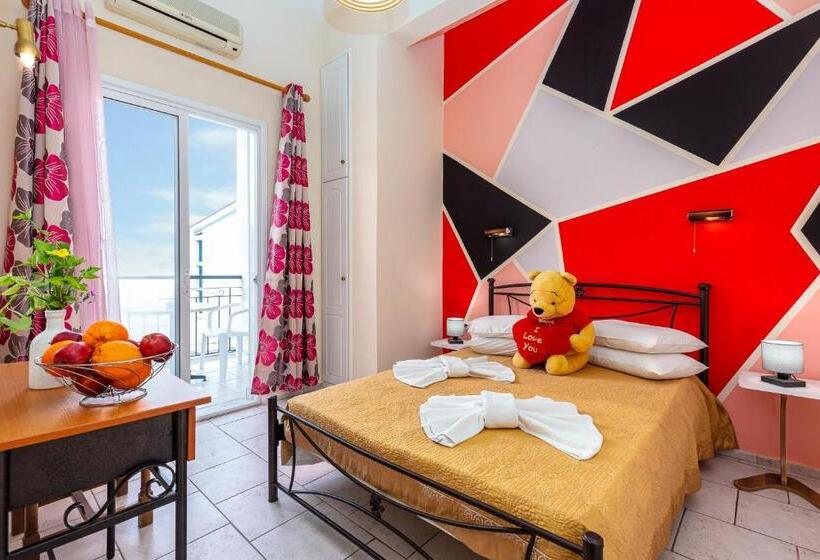 בית מלון כפרי Riviera Seaside