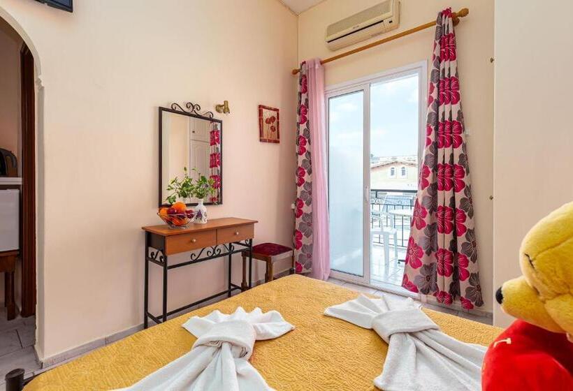 בית מלון כפרי Riviera Seaside