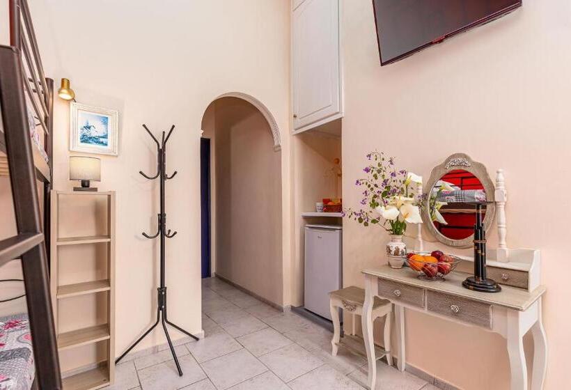 בית מלון כפרי Riviera Seaside