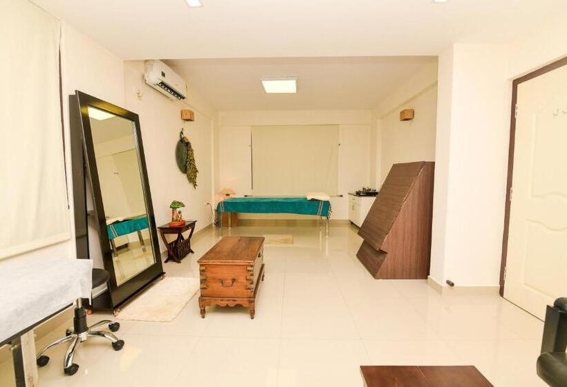 ホテル Safari Quest