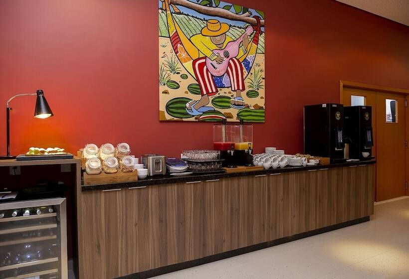 ホテル Slaviero Rondonopolis