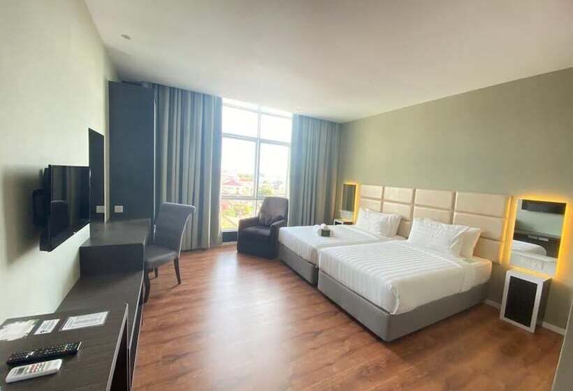 호텔 Stirling Suites