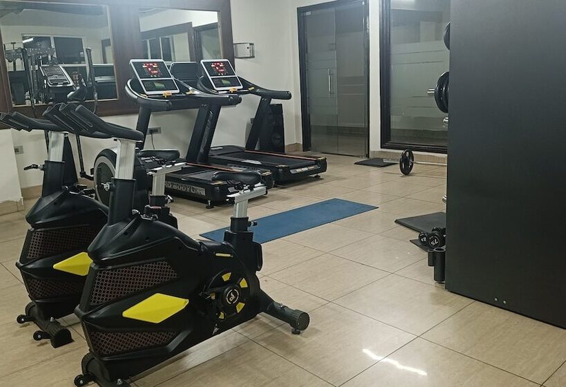 בית מלון כפרי The Emerald Grand