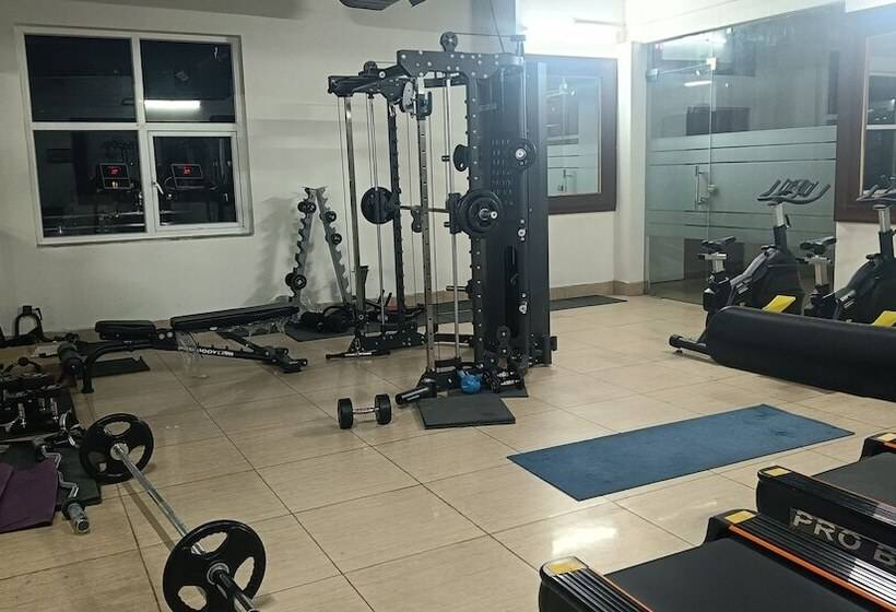 בית מלון כפרי The Emerald Grand