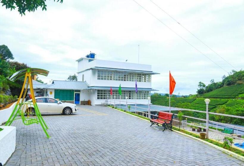 בית מלון כפרי Treehouse Tabor Hills Resort Vagamon