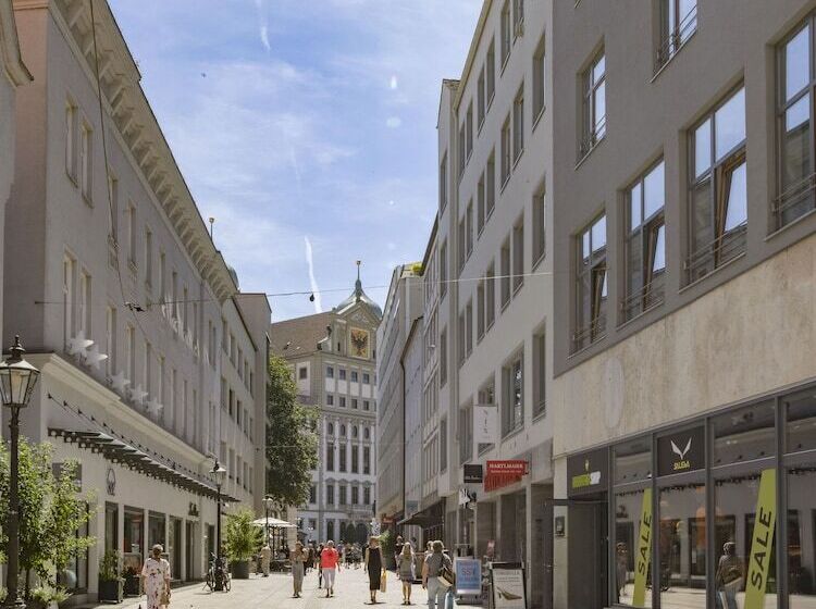 Limehome Augsburg Annastraße