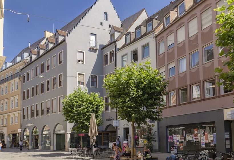 Limehome Augsburg Annastraße