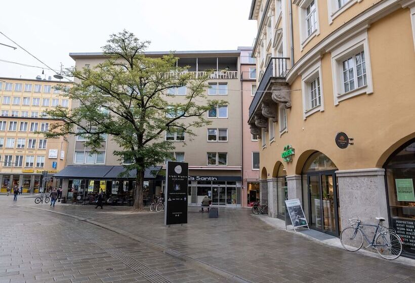 Limehome Augsburg Annastraße