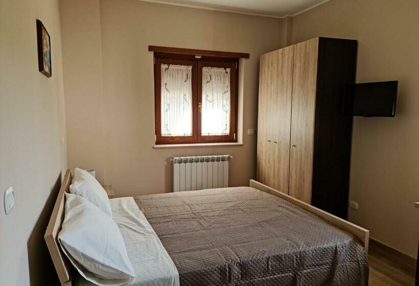 펜션 Affittacamere Le Querce