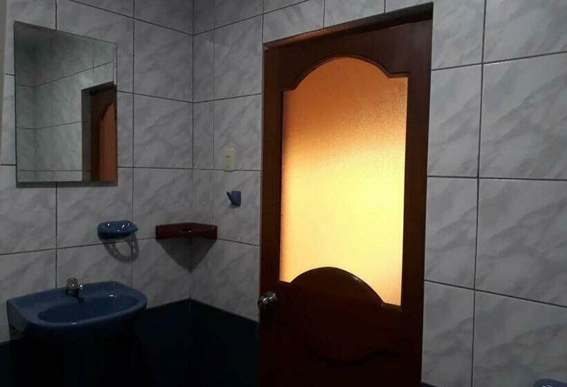 بنسيون Hospedaje Petro Talara