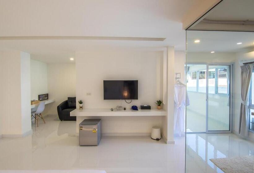 Thewhitehotel By Charoensri   Sha Extra Plus